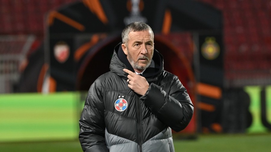Tensiuni la FCSB! MM Stoica, deranjat de reacţia Peluzei Nord: "Nu mi se pare normal! Nu sunt de acord” | VIDEO EXCLUSIV