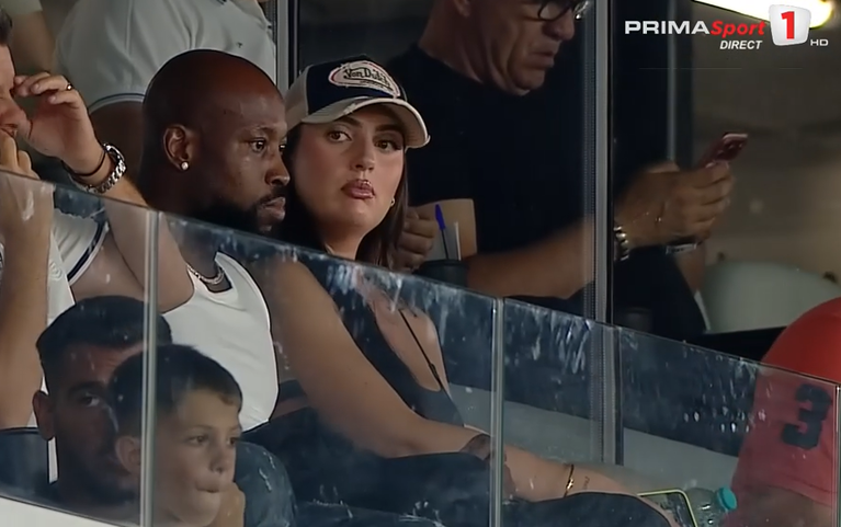 VIDEO | La câteva ore după ce a aterizat în România, Arnold Garita a venit să îşi vadă viitorii colegi
