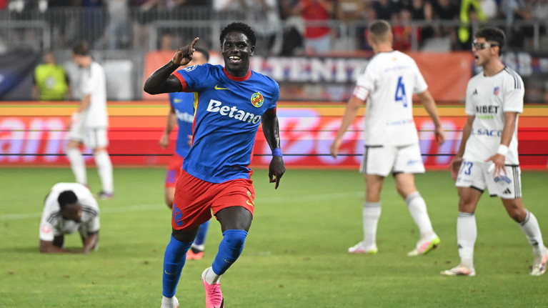 VIDEO | FCSB marchează repede cu FC Botoşani! Joao Paulo, execuţie superbă cu exteriorul la colţul lung