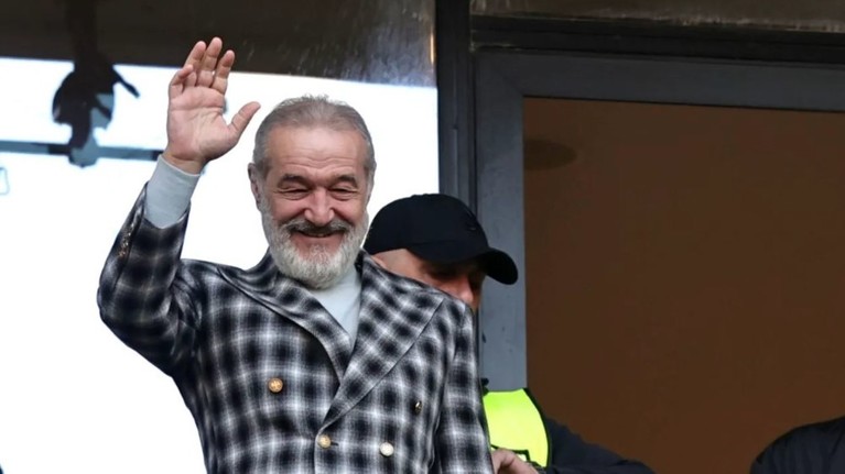 Becali s-a ambiţionat şi anunţă mutări de foc la FCSB: ”Mâine urmează trei bombe cum n-aţi văzut în viaţa voastră!” | VIDEO EXCLUSIV
