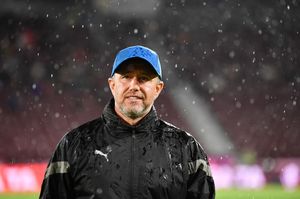 Veste bună pentru fanii roş-albaştrilor! MM Stoica a anunţat când va conduce Reghecampf primul antrenament la FCSB | VIDEO EXCLUSIV