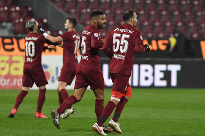 VIDEO | UTA - CFR Cluj 0-1. Vinicius, salvatorul de serviciu! Edi Iordănescu, eliminat pentru proteste