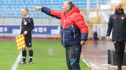 VIDEO ǀ Dan Petrescu, concentrat 100% pe partida cu FC U Craiova: ”Va fi un meci interesant, ambele echipe au nevoie de puncte”