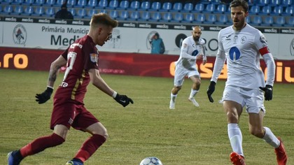 VIDEO | CFR Cluj a obţinut o victorie foarte norocoasă cu Gaz Metan Mediaş! Gol în minutul 90+4