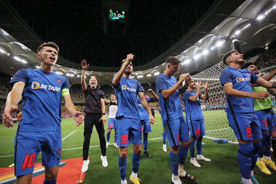 Cine sunt adversarii pe care CFR, FCSB şi U. Craiova îi vor întâlni în play-off-ul Conference League. Câţi bani au primit echipele româneşti pentru victoriile de aseară 