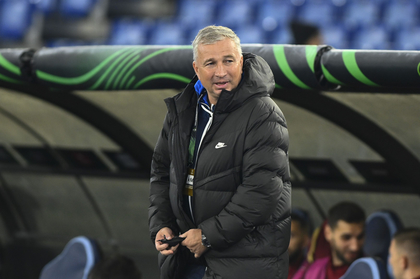 VIDEO EXCLUSIV ǀ Dan Petrescu l-a vrut pe Eric la CFR Cluj, dar discuţia s-a terminat cu o criză de râs. Comparaţia interesantă cu Gheorghe Hagi