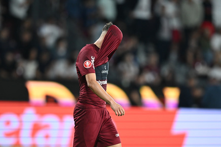 CFR Cluj, amendă drastică pentru Louis Munteanu! Atacantul nu a făcut deplasarea la Galaţi