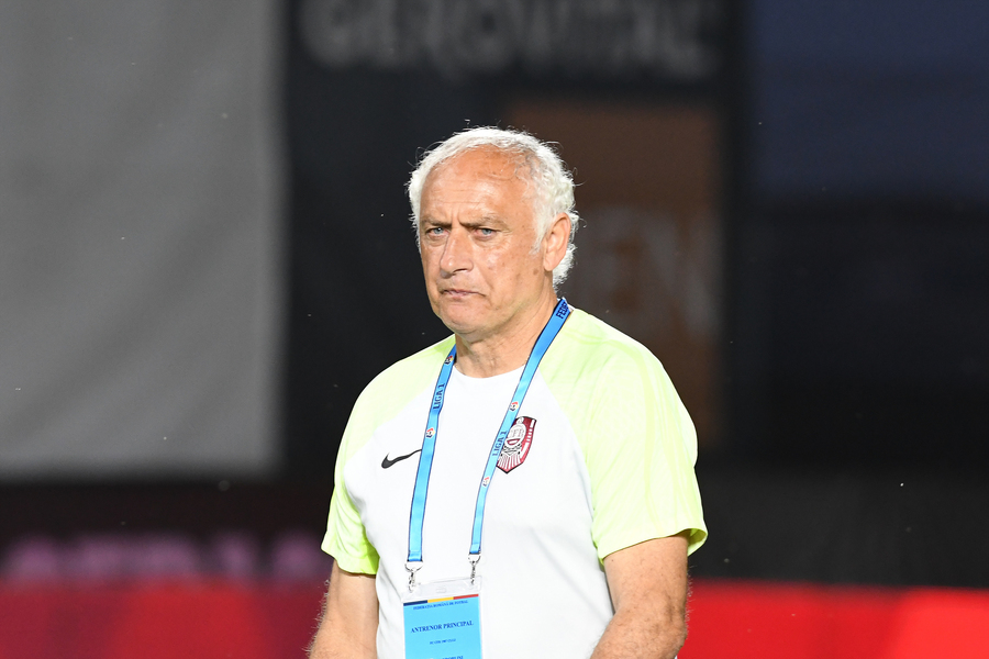 Andrea Mandorlini ”l-a pus la colţ” pe Louis Munteanu după ce a revenit la antrenamente: ”Ştiu ce am discutat cu el”