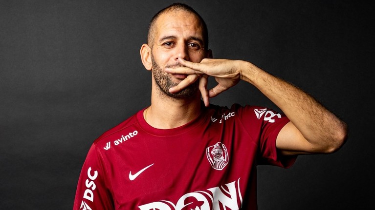Islami Slimani e pe picior de plecare de la CFR Cluj! Atacantul algerian a primit deja primele oferte