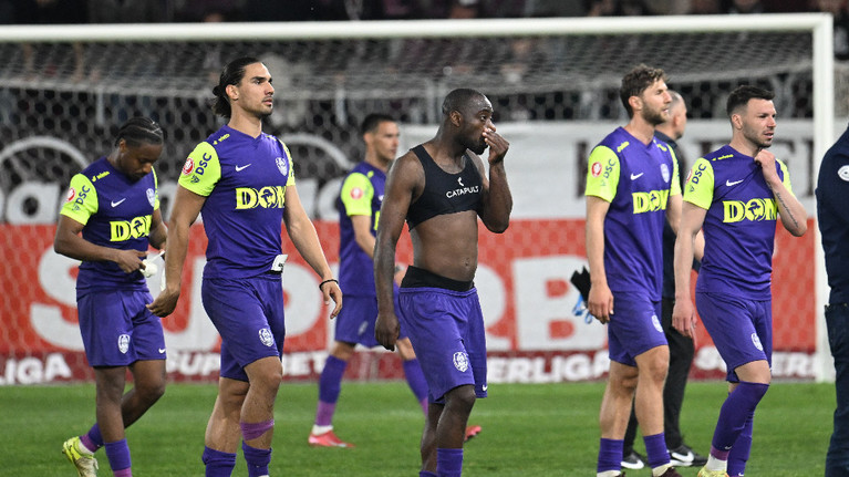 Plecare de ultimă oră de la CFR Cluj! Înlocuitorul lui Louis Munteanu, pus pe liber