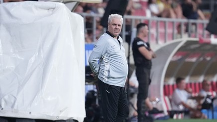 Şumudică a pus mâna pe telefon şi a contactat un fotbalist al Rapidului pentru transferul la CFR Cluj