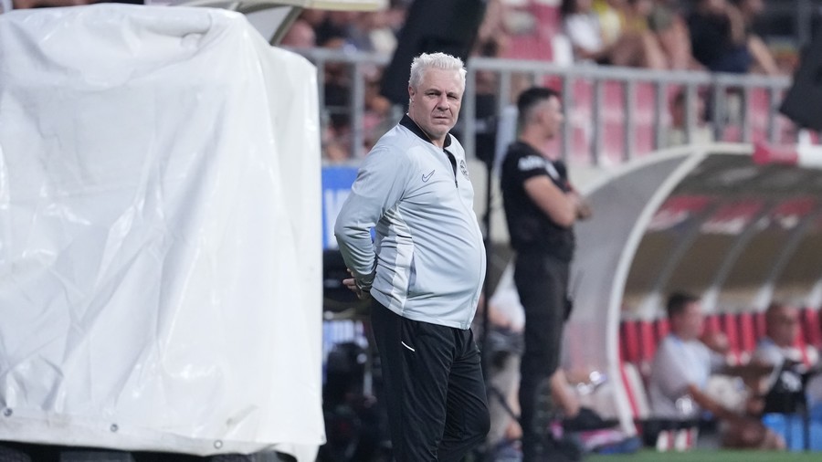 Şumudică a pus mâna pe telefon şi a contactat un fotbalist al Rapidului pentru transferul la CFR Cluj