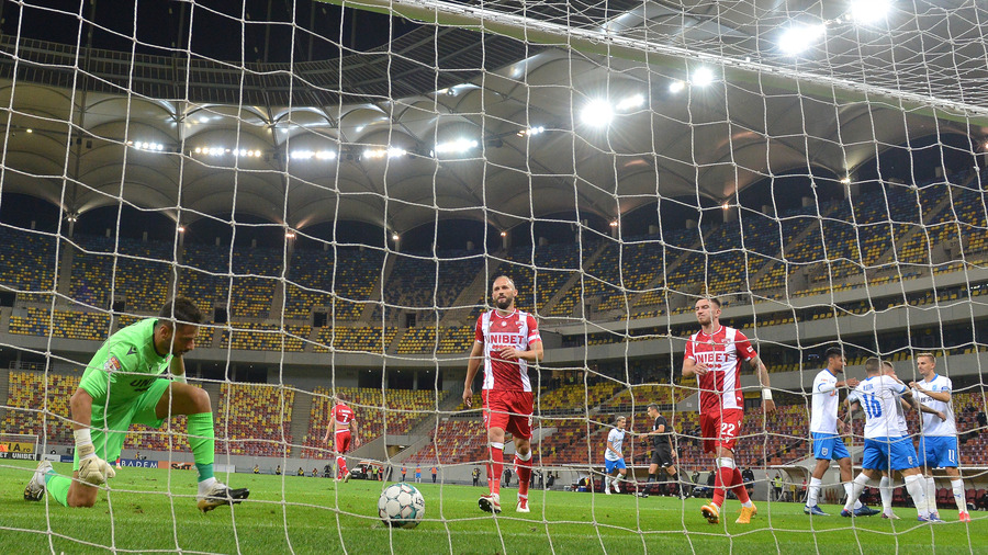 Dinamo a ajuns rău de tot. Nu sunt bani nici de deplasări şi s-a făcut împrumut de 5.000 de euro pentru plata baremului de arbitraj 

