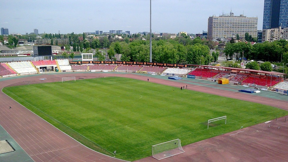 //i0.1616.ro/media/581/3142/38229/19575725/3/stadion-dinamo.jpg