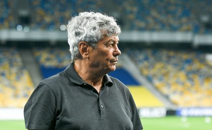 Mircea Lucescu, impresionat de suporterii dinamovişti! "Sunteţi cei mai importanţi! Aici se vede dragostea adevărată"