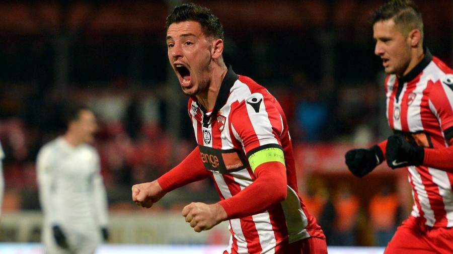 Dinamo nu-l mai poate ţine pe Paul Anton. Ce oferte are mijlocaşul ”câinilor” 