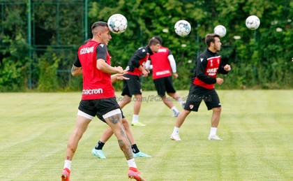 Dinamo a ajuns în cantonamentul din Turcia. 27 de jucători se pregătesc pentru amicalul cu Galatasaray