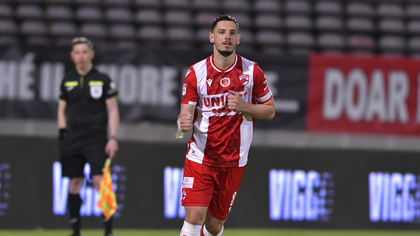 Paul Anton a întors armele. Mijlocaşul cere mulţi bani pentru a nu reclama Dinamo la comisii 