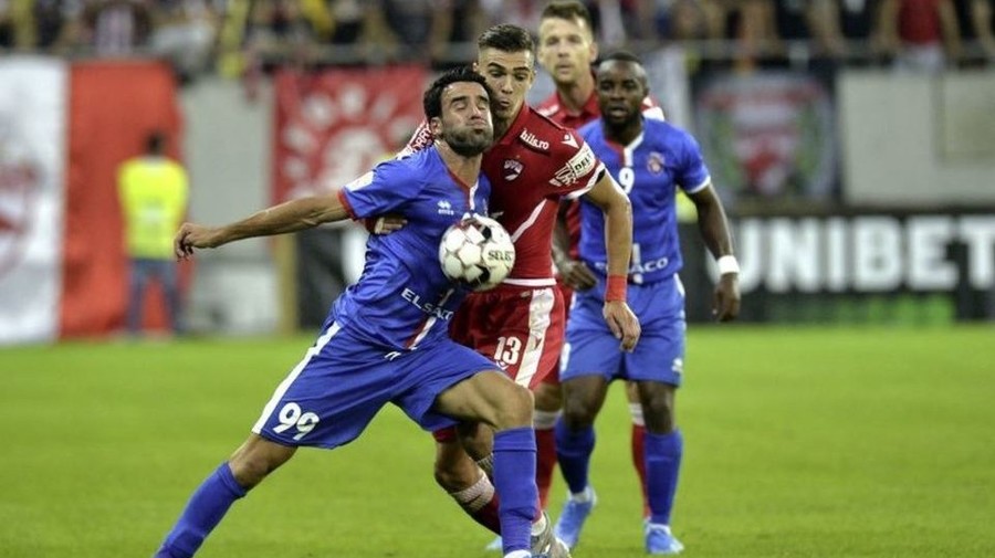 BREAKING NEWS ǀ A picat nocturna la Dinamo - Botoşani! ”Câinii” riscă să piardă meciul la masa verde. VIDEO