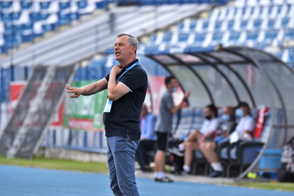 Mircea Rednic primeşte întăriri. Cinci jucători cu CV-uri interesante sunt aşteptaţi să ajungă la Dinamo