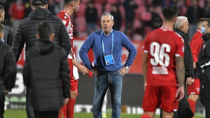 Mircea Rednic nu a mai rezistat şi a răbufnit: „Testele fizice sunt foarte slabe, au şi 7k în plus. Ăsta, Carnat, dă şi el un gol pe an...” +detalii despre transferuri 