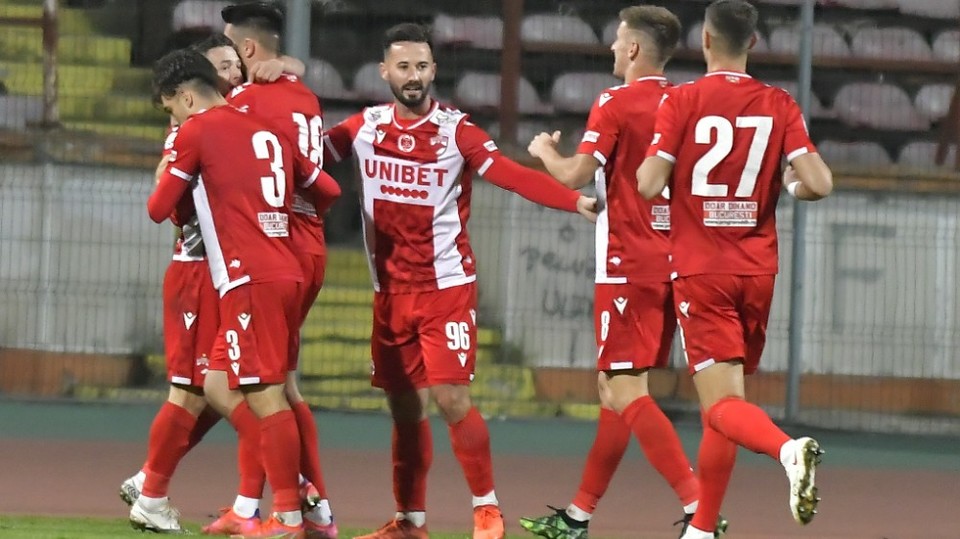 //i0.1616.ro/media/581/3142/38229/20518768/1/dinamo-bucuresti-fc-arges-cupa-romaniei-26-10-2021.jpg