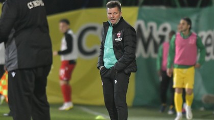 Dusan Uhrin şi-a luat în primire fotbaliştii după eşecul cu Mioveni: „Nu e posibil aşa ceva! Incredibil”