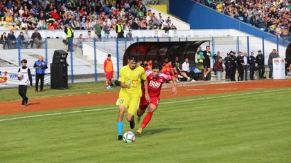 VIDEO ǀ Promovarea pare un vis! Dinamo s-a încurcat la Baia Mare cu Minaur, deşi a primit cadou un penalty