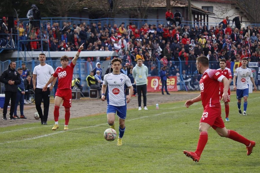 VIDEO ǀ Unirea Dej – Dinamo Bucureşti 0-3! ”Câinii roşii” au câştigat fără emoţii şi visează la promovare