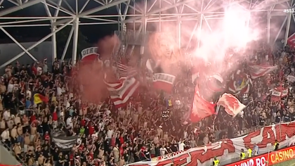 VIDEO | Ziua în care Dinamo a revenit în Superliga! Fanii au celebrat-o aşa cum se cuvinte pe ”Arcul de Triumf”