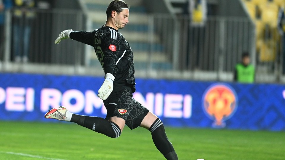//i0.1616.ro/media/581/3142/38229/21269351/1/petrolul-ploiesti-sepsi-osk-sfantu-gheorghe-cupa-romaniei-20-10-2022.jpg