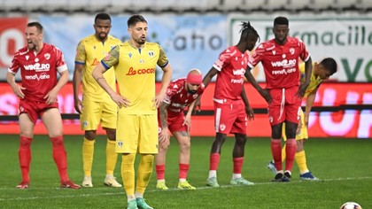 "Avem trei faze controversate în şapte secunde şi toate sunt împotriva lui Dinamo. I-am scris domnului Vassaras". Reacţie vehementă după penalti-ul primit de Petrolul