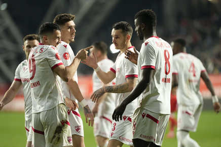 Titularul lui Dinamo şi-a anunţat plecarea chiar în ziua meciului cu „U” Cluj! Mesajul de adio pentru fanii „câinilor”