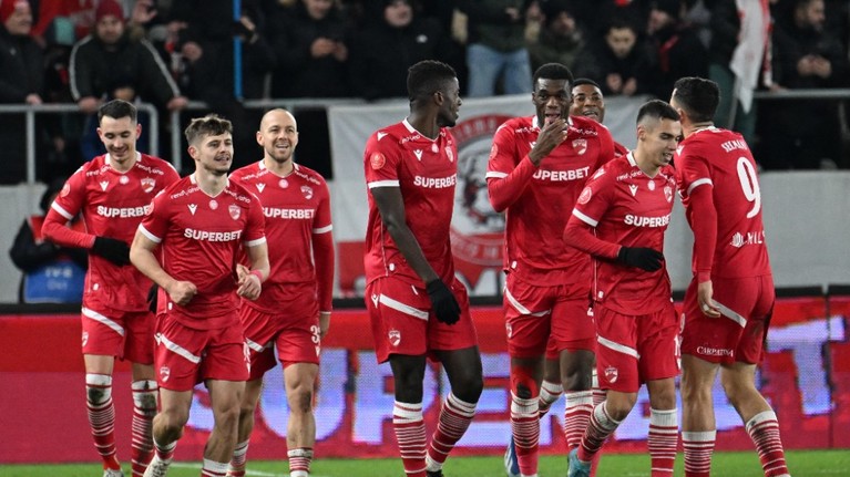 Dinamo i-a găsit înlocuitor lui Homawoo! Fundaşul din Superliga care ar putea ajunge sub comanda lui Zeljko Kopic
