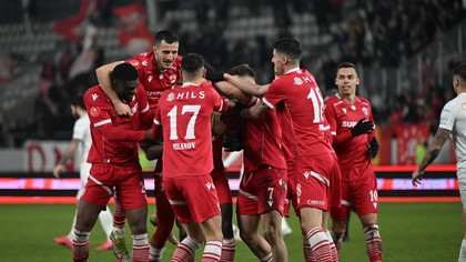 Ce lovitură pentru Dinamo! Un jucător de bază s-a accidentat grav în ultimul amical şi a fost scos pe targă | VIDEO EXCLUSIV