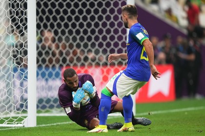 Dinamo îşi aduce un portar cu CV impresionant! A jucat la CM din 2022