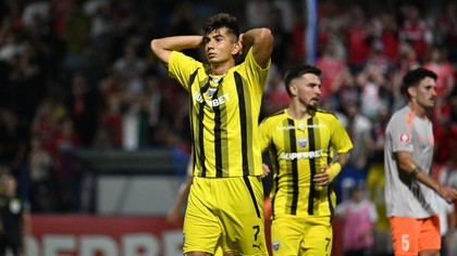 Discurs furibund al fostului patron din SuperLigă, după ce Dinamo s-a chinuit cu Metaloglobus: „Borduri colorate. La limita hepatitei sau a icterului. Într-un cuvânt, RUŞINE!”