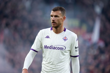 Ar fi cea mai mare lovitură! Edin Dzeko, varianta şoc a unui club cu pretenţii la titlu din SuperLiga