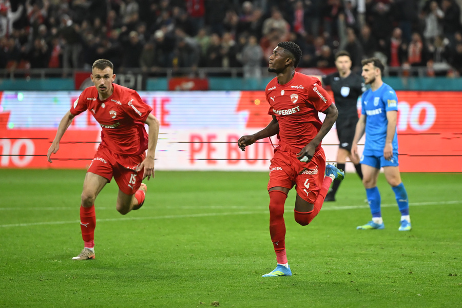 Răsturnare de situaţie? Boateng a făcut anunţul despre plecarea de la Dinamo, imediat după eliminarea din Cupa României: "Fake news"