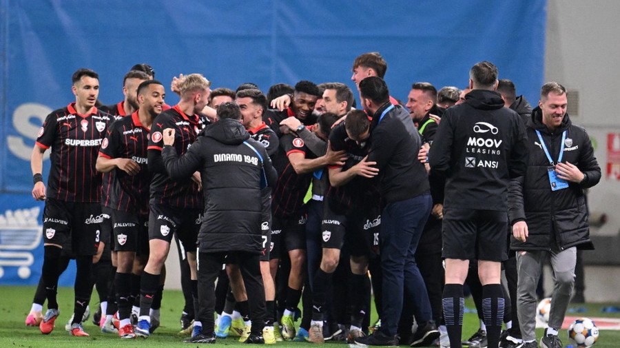 Final de drum pentru un jucător de bază de la Dinamo! Nu îşi prelungeşte contractul şi pleacă în vară: "S-a încheiat"