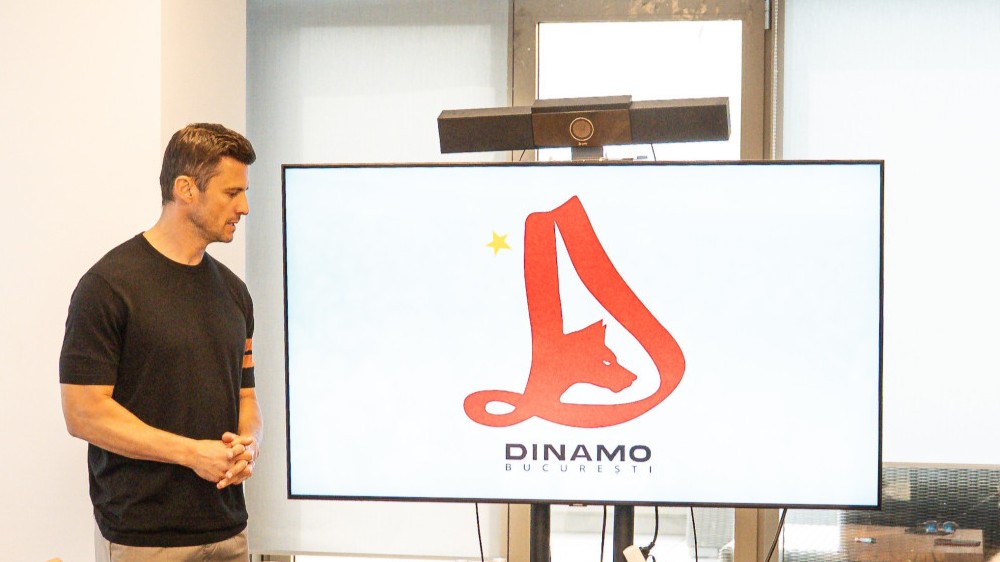 Mutu a văzut noua siglă a lui Dinamo şi nu a ezitat: ”E ceva nou într-adevăr!”

