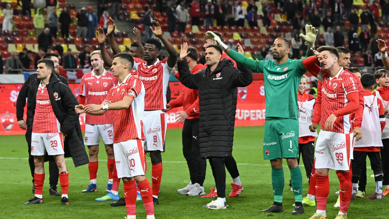 Dinamo s-ar putea despărţi de un titular! I-a fost găsit deja înlocuitor