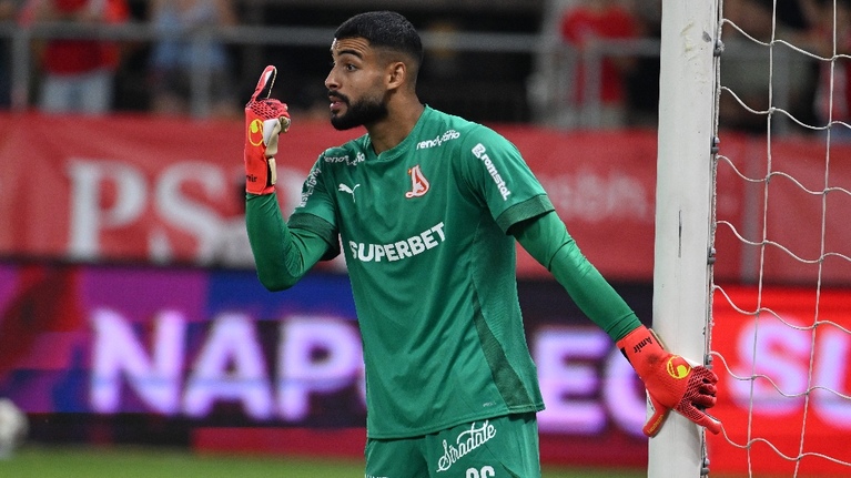 Alaa Bellaarouch are obiective mari alături de Dinamo după ce l-a blocat pe Mbappe în Franţa: ”Cel mai puternic adversar. I-am apărat un penalty” | EXCLUSIV 