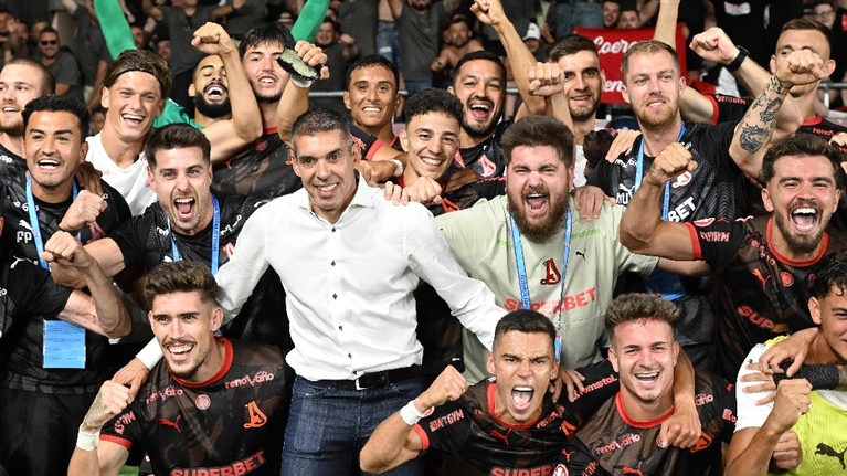 ”Tatăl meu iubeşte fanii şi clubul”. Oliver Hintsa, cucerit de spiritul lui Dinamo: ”Pasul perfect pentru mine” | EXCLUSIV