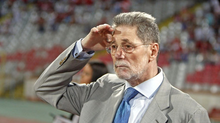 Cornel Dinu o analizează pe Dinamo după ce a ajuns pe primul loc: "Este singura reţetă învingătoare!" Critică schimbarea siglei: "Nu ne reprezintă!" | EXCLUSIV