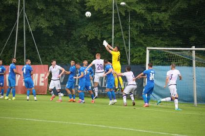 Iulian Călin arbitrează meciul Universitatea Craiova - FC Voluntari
