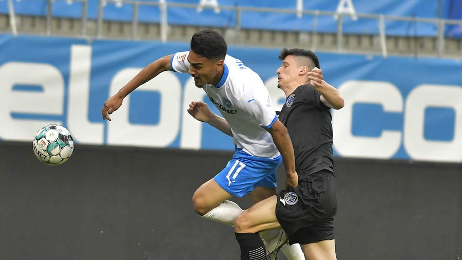 VIDEO ǀ U. Craiova, antrenament cu public cu Academica Clinceni. ”Leii” lui Reghecampf n-au avut milă de ilfoveni şi i-au învins cu 5-0