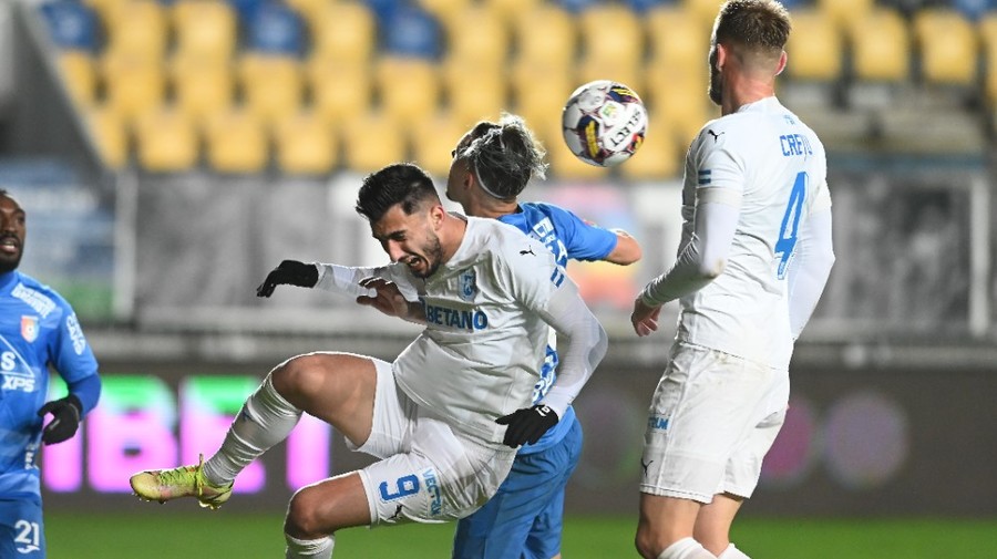 VIDEO ǀ Universitatea Craiova – Chindia Târgovişte 3-0. Oltenii termină anul în forţă