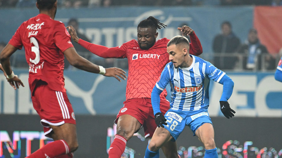 VIDEO | Universitatea Craiova - Oţelul 2-1. Oltenii nu au impresionat ca joc, dar au bifat puncte importante