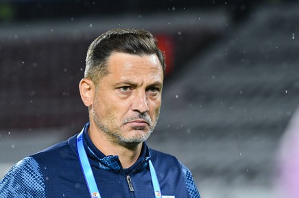 ”A fost o oboseală foarte mare”. Mirel Rădoi bate şi cu rezervele